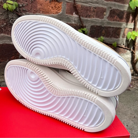 Nike Court Vision Alta White Metallic Gold Leather Platform Shoe Womens 10 NEW - Picture 11 of 12